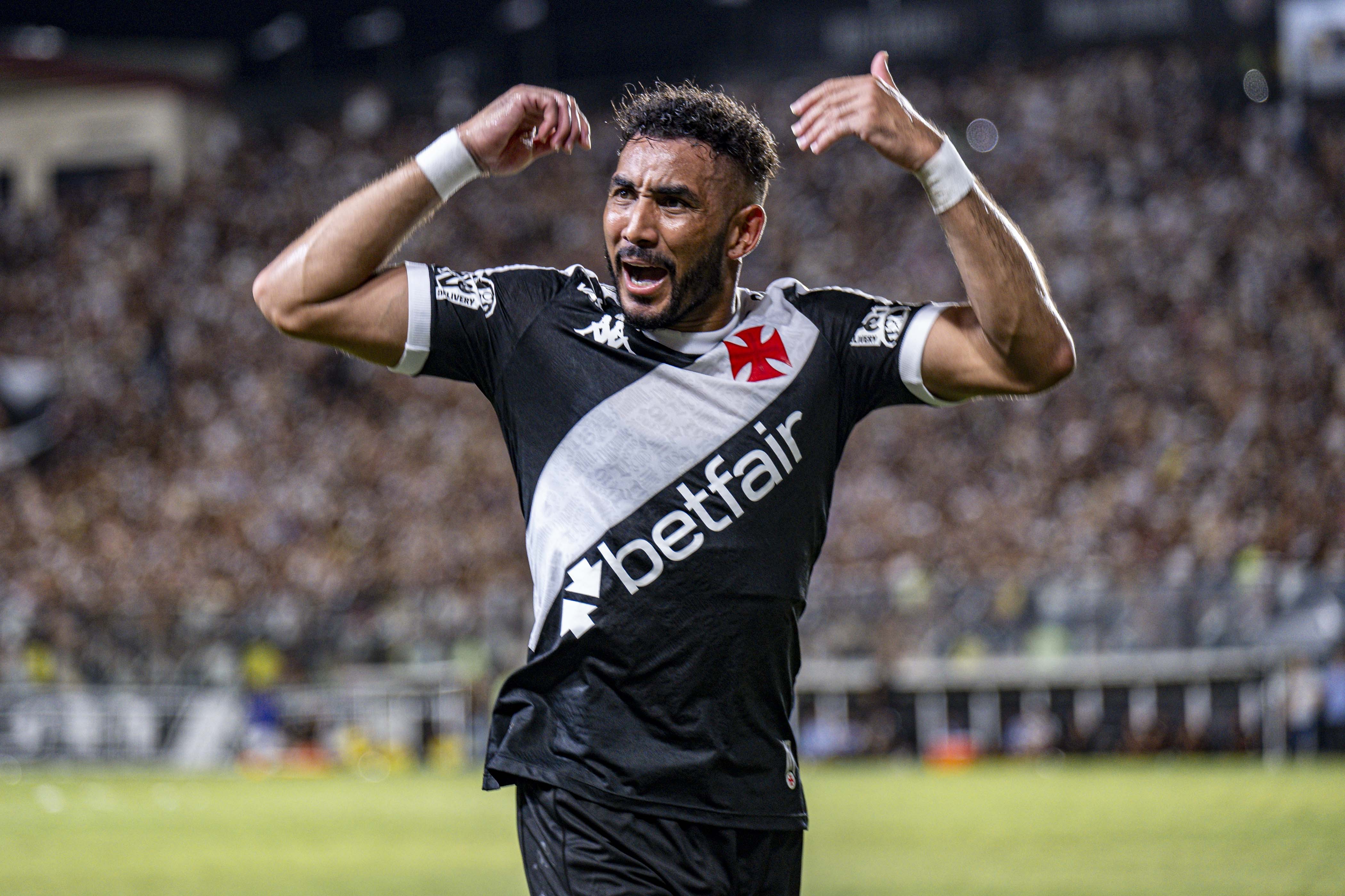 Dimitri Payet Encerra Carreira Profissional aos 38 Anos