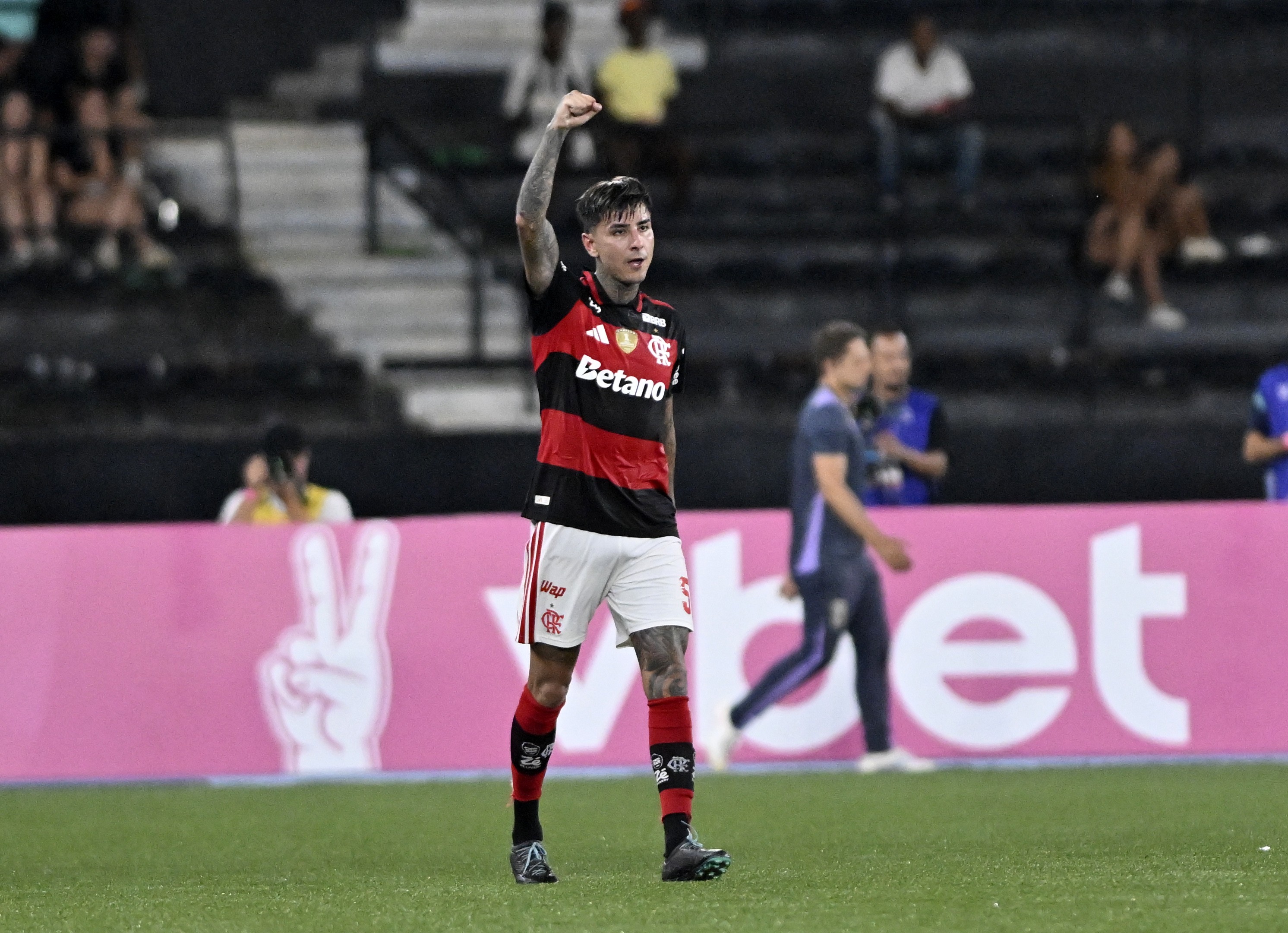 Alerta Ligado no Flamengo: A Multa Baixa de Pulgar e o Risco de Adeus