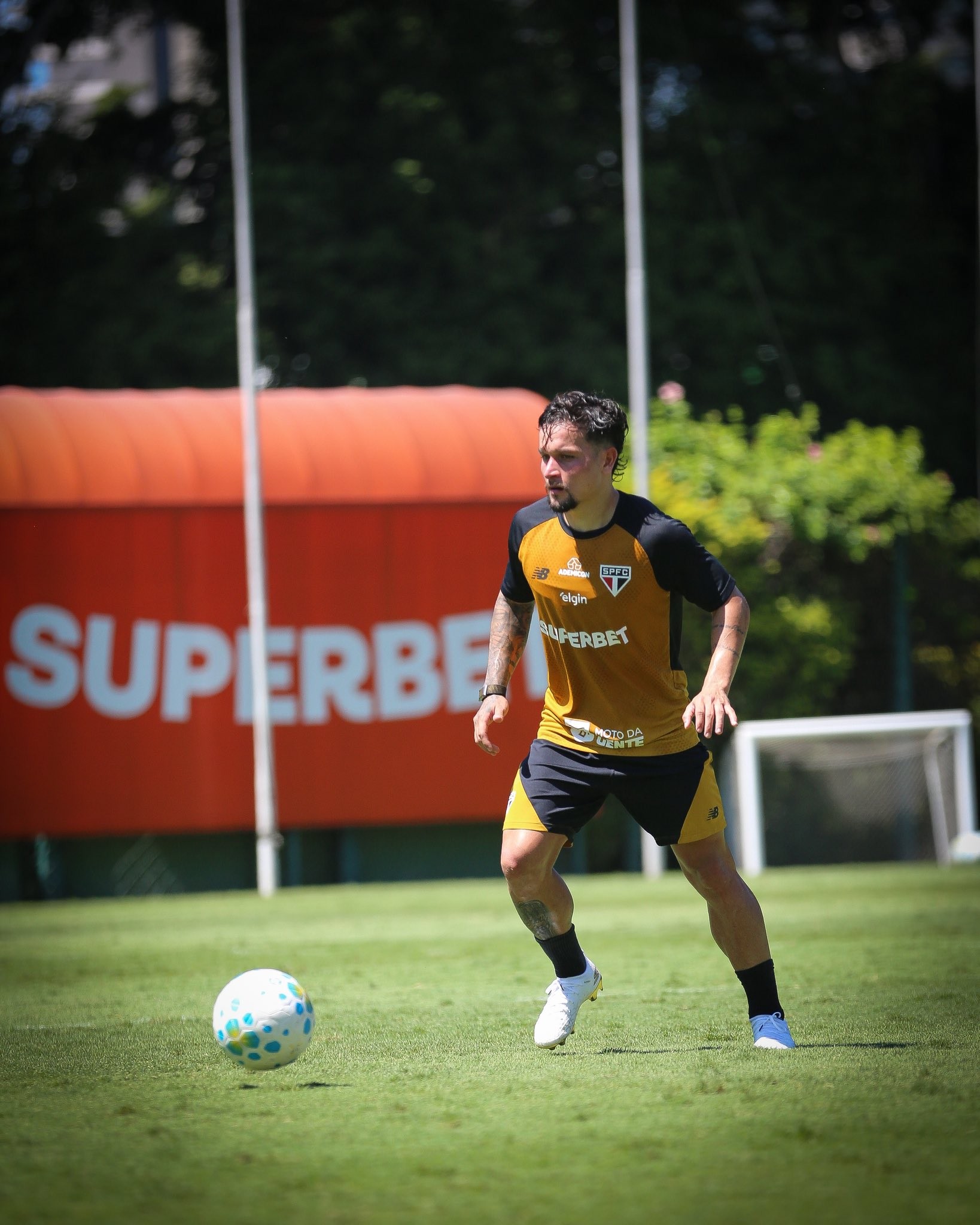 Artur Liberado! Novo Reforço do São Paulo Pode Estrear Contra o Internacional